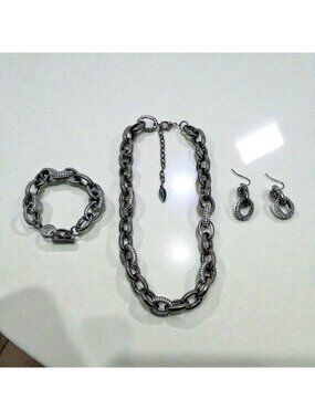 Coldwater Creek Chunky Chainlink Gunmetal Jewelry Set Necklace Earrings Bracelet